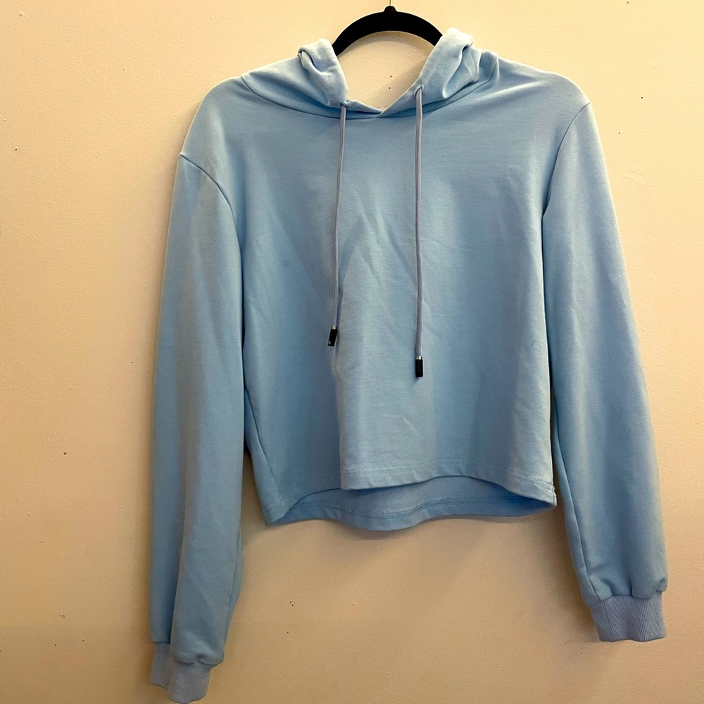 Kaly Chic cropped hoodie.